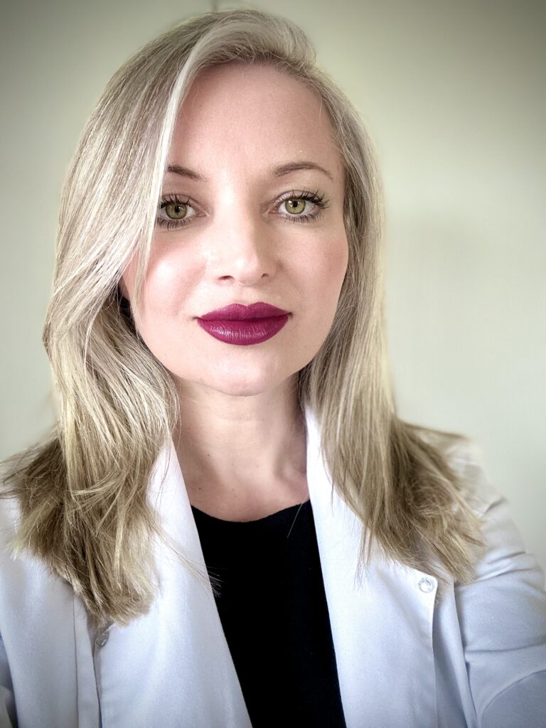 Dr Jessica Szelag Goralski psykiatri, överläkare, malmö, terapi, kbt, pdt, psykoterapi, hypnos, psykoanalys, drömterapi, bildterapi, stress, återhämtning, retreats, häxa, shaman, doctor, specialist, healer